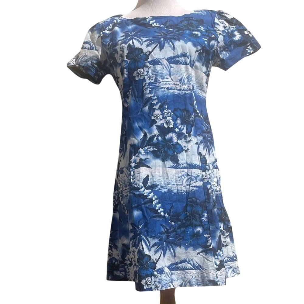 Blue Hawaiian Tropical Dolphin Hibiscus Print Short Sleeve Shift Mini Dress